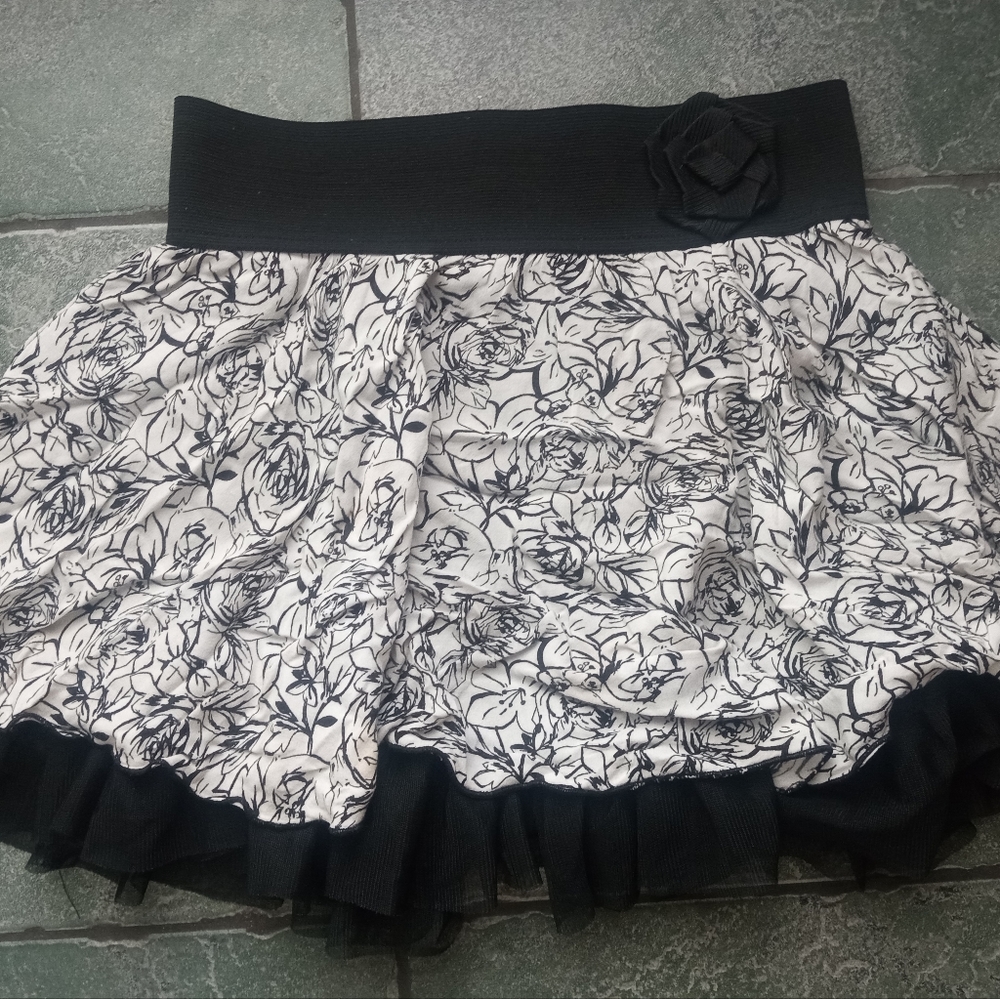 WETSEAL skirt
